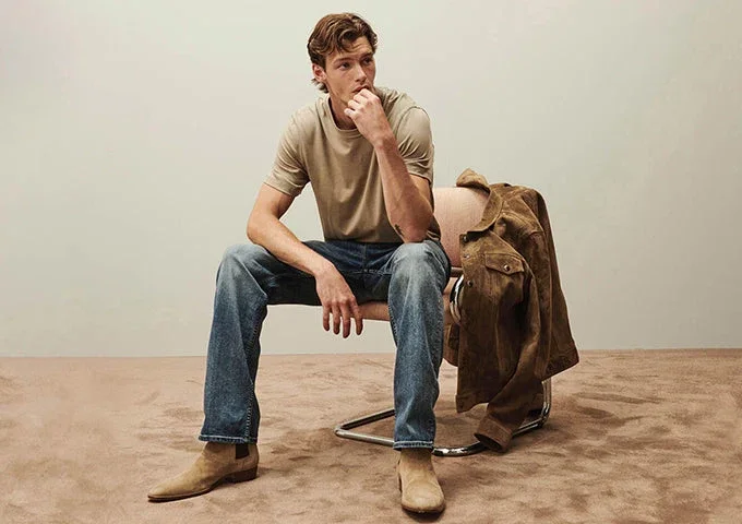 7-For-All-Mankind.webp