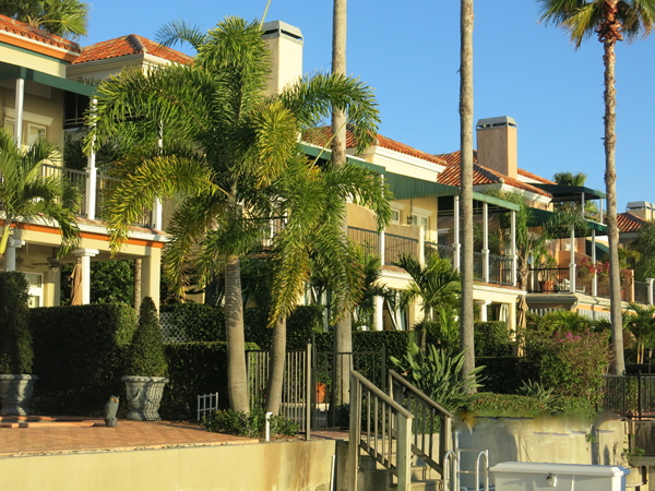 St. Tropez, Harbour Island