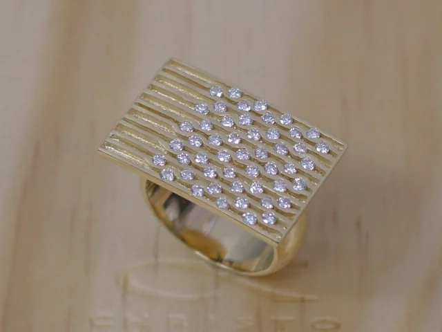 style 1114Y