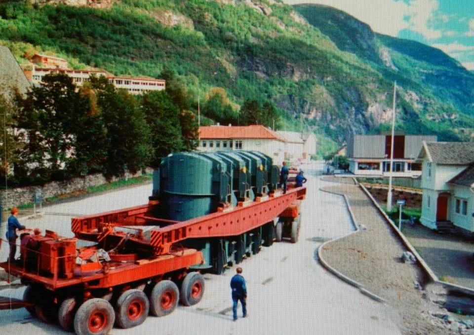 Aurlandsutbyggjinga. Mimring med sentrale aktørar som Osvald Turlid, Bengt Johnsrud med fleire