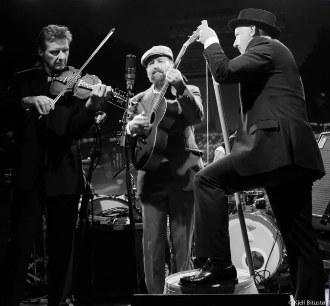 Heilnorsk americana med Baljelauget på Ægir