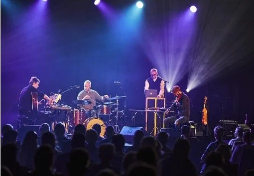 Black Hauge - Erlend Apneseth Trio &amp; Erlend O. Nødtvedt