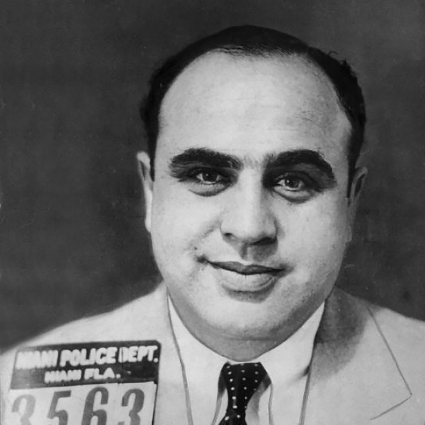 Al-Capone-skull-ring.jpg