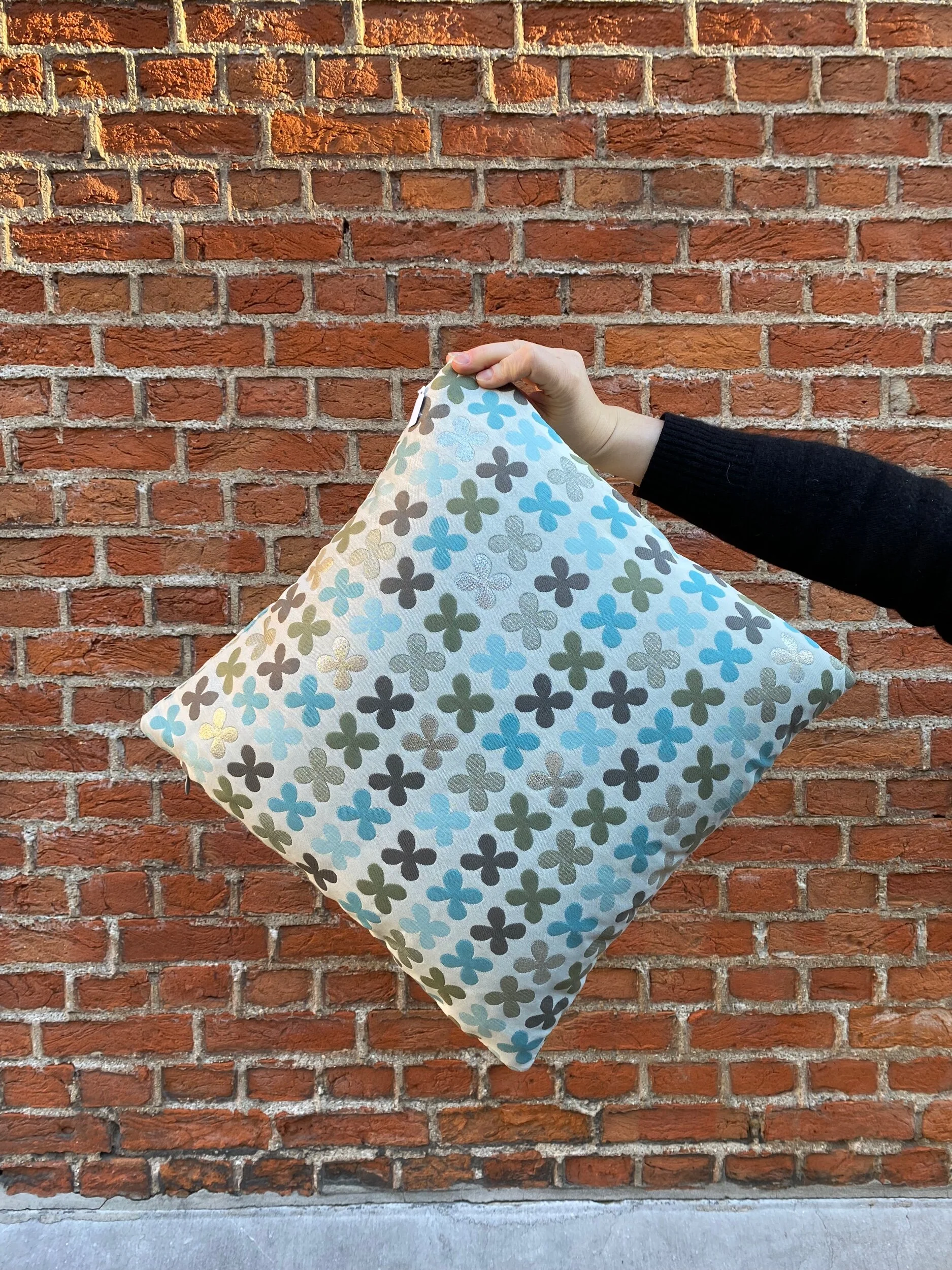 EBA23977-92BE-48E2-99B7-A03399A83C41