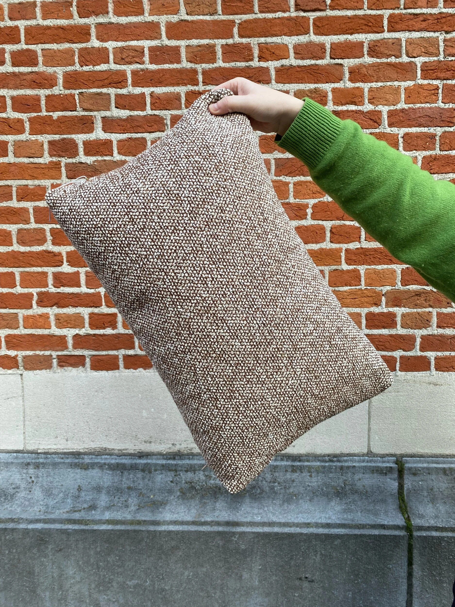 F87FC0FF-FB13-4FE3-812A-77F5EC8AD1C7