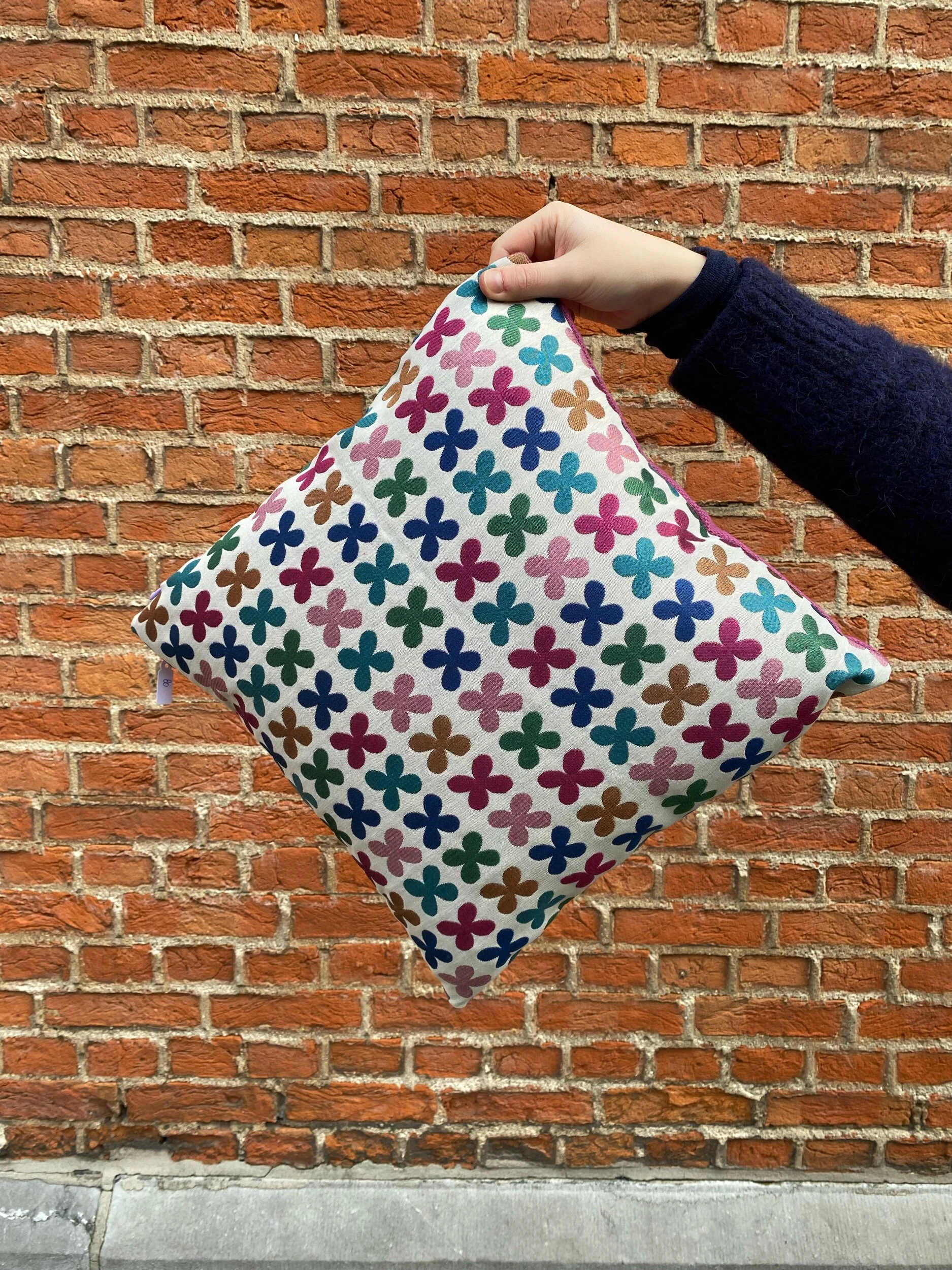 F82DD12B-E771-47D7-9232-6E1514CD923E