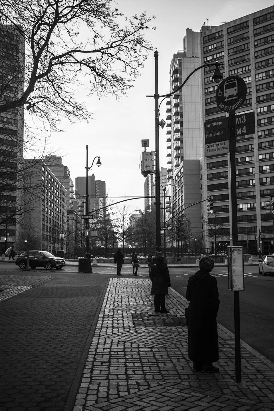 cathedral parkway shadow bus stop 72.jpg