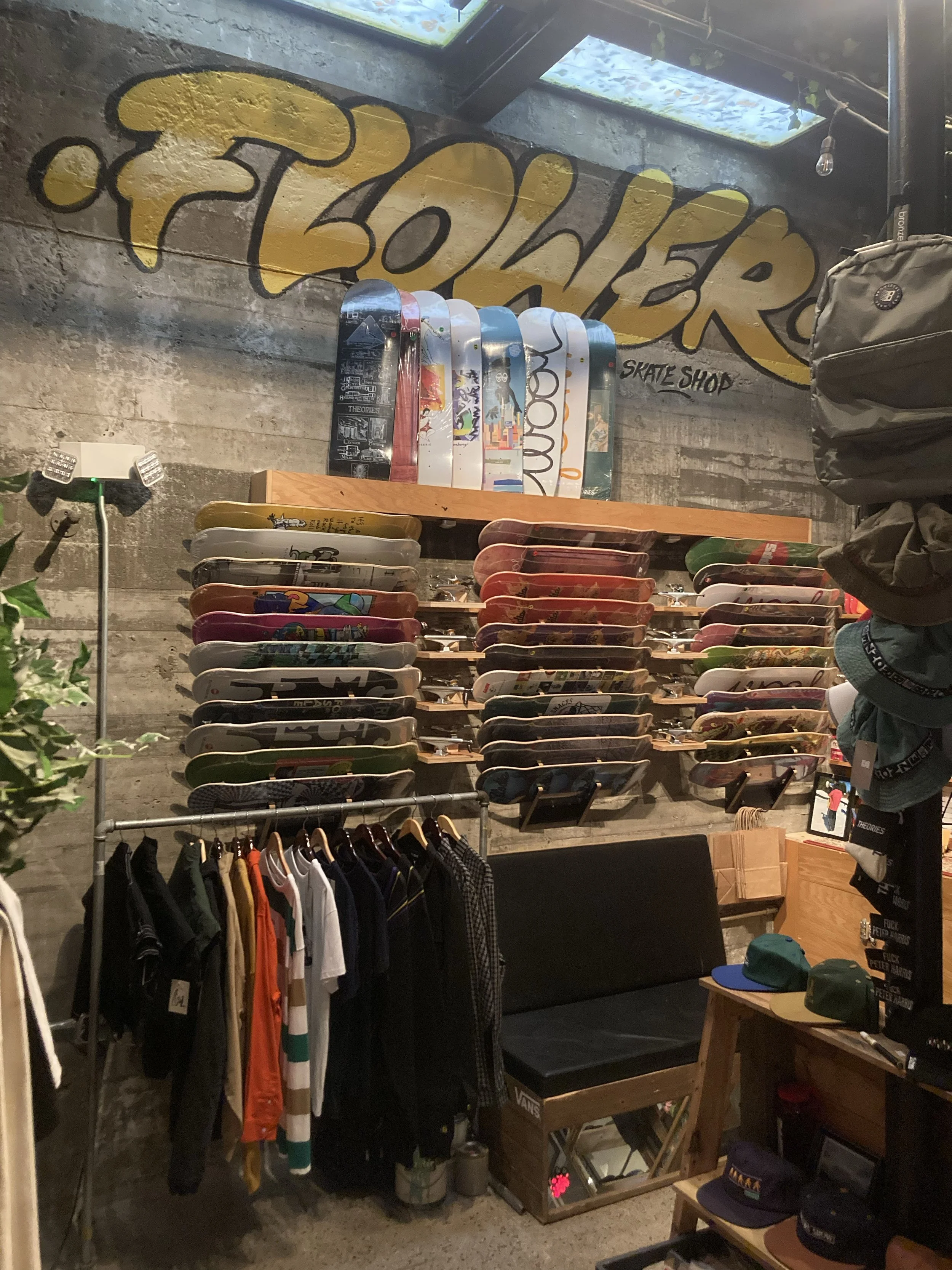 FLOWER SKATESHOP - SYRACUSE, NY