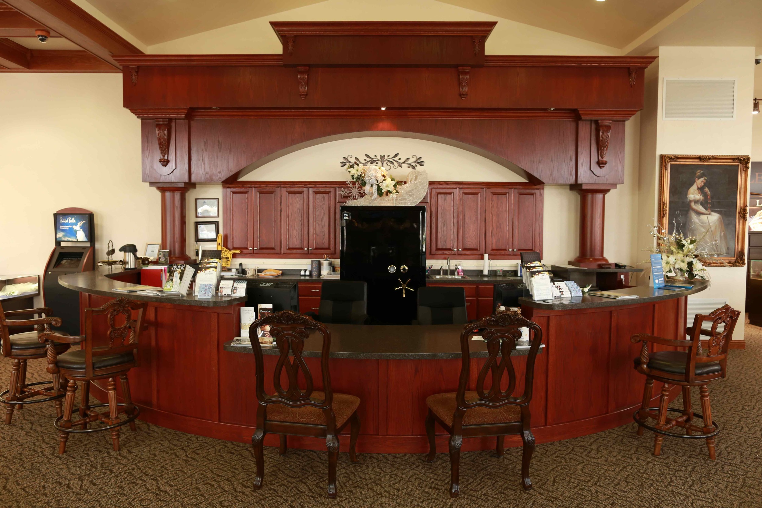 Retail Construction for AE Jewelers