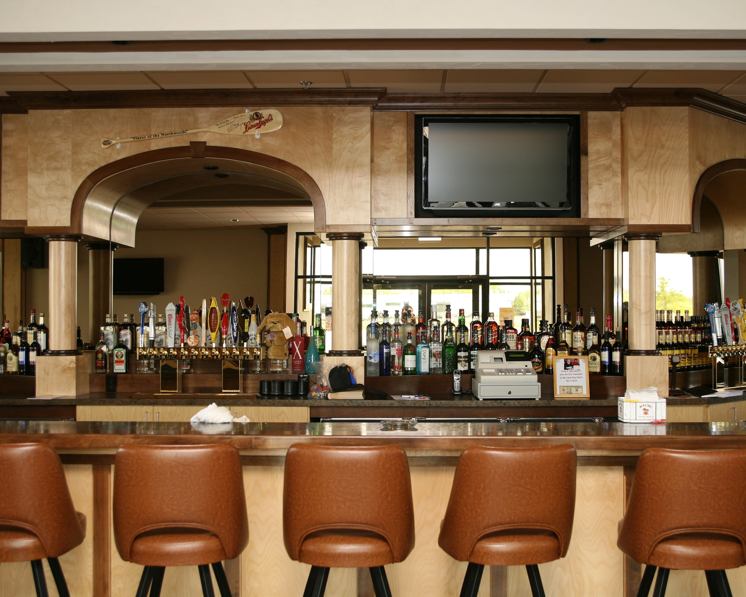 Lazy Dog Bar