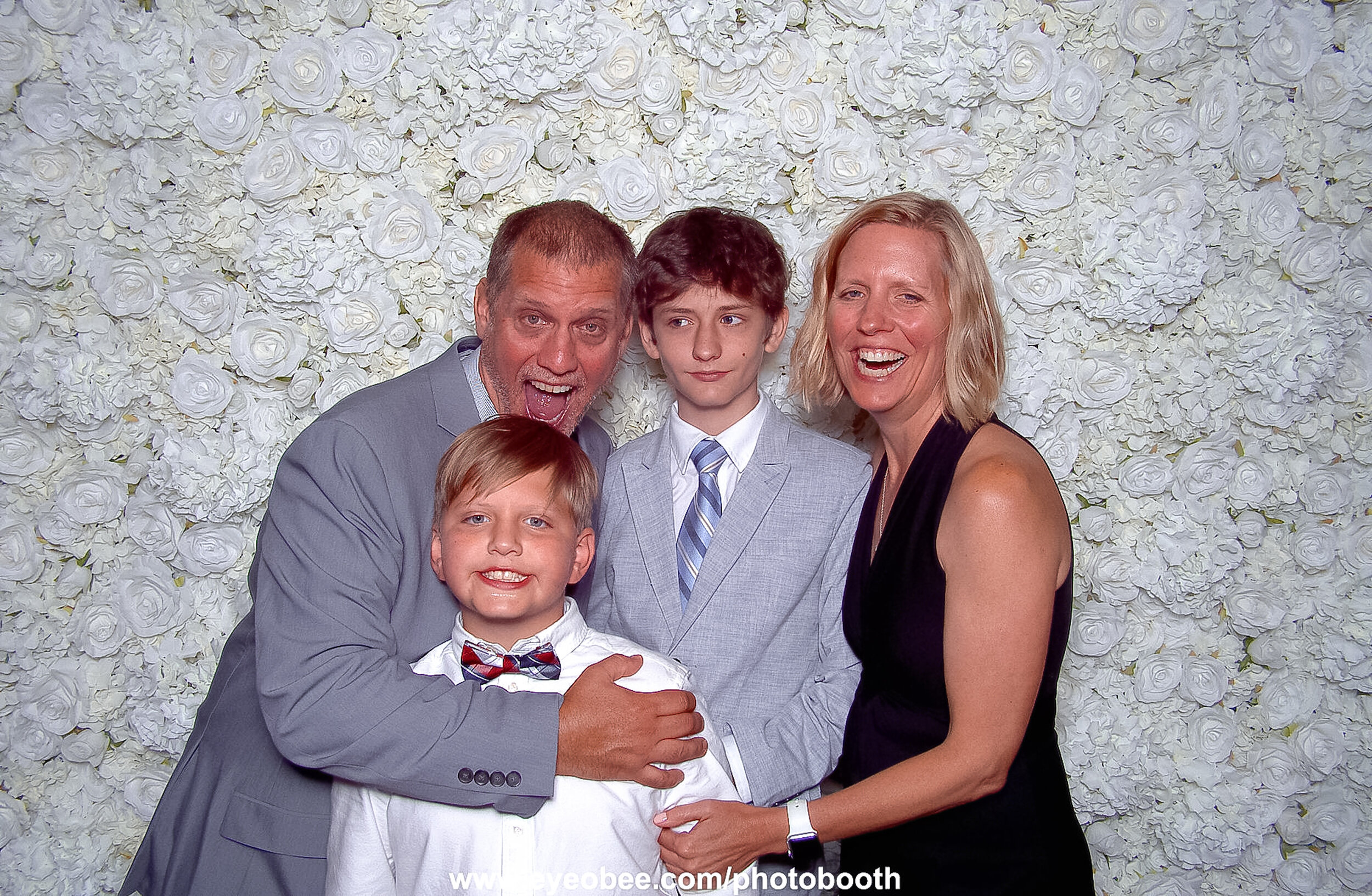 Alison and Gabriel 2021 - eyeObee PhotoBooth-141.jpg