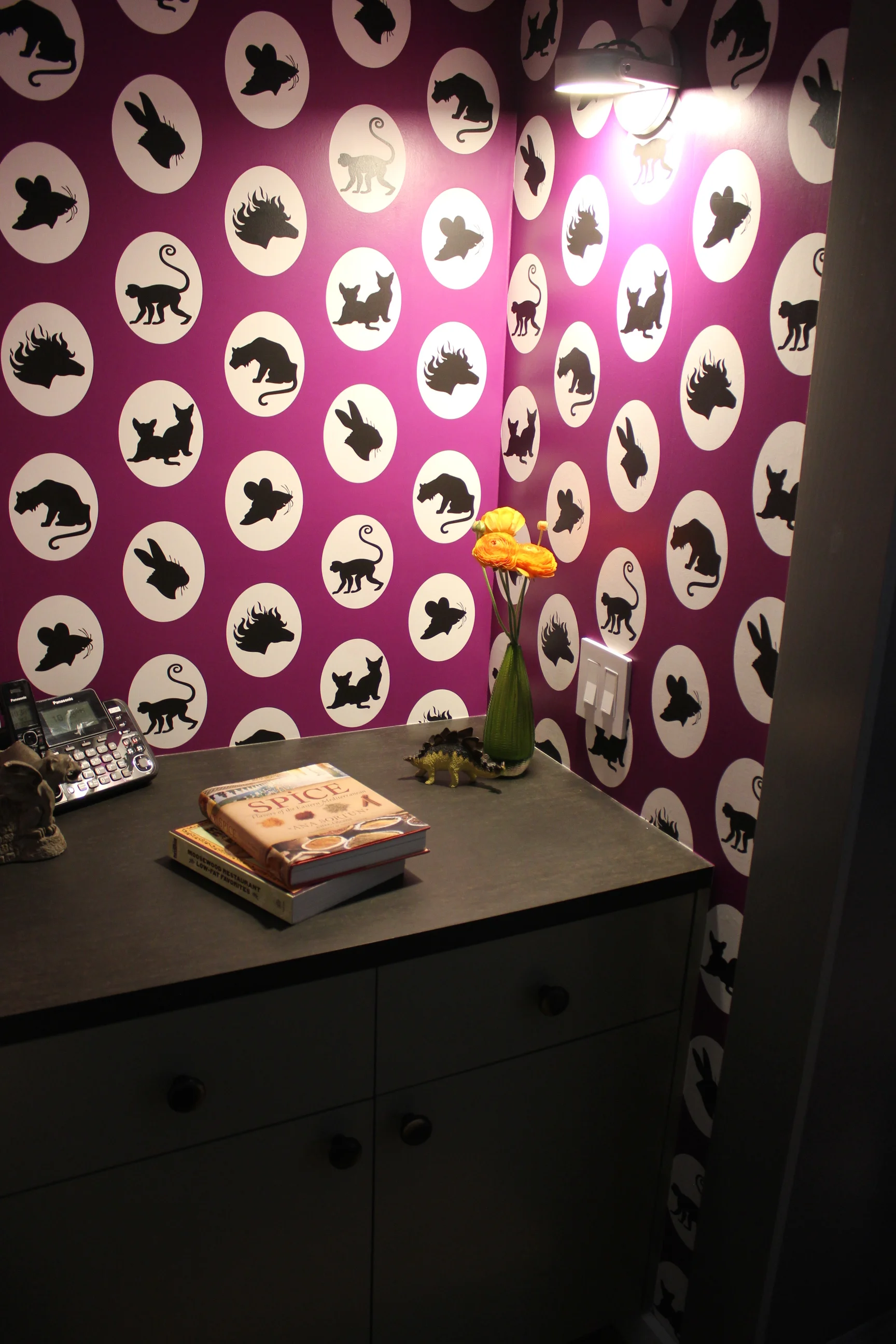 Bespoke wallpaper by Karen Blankenship. 