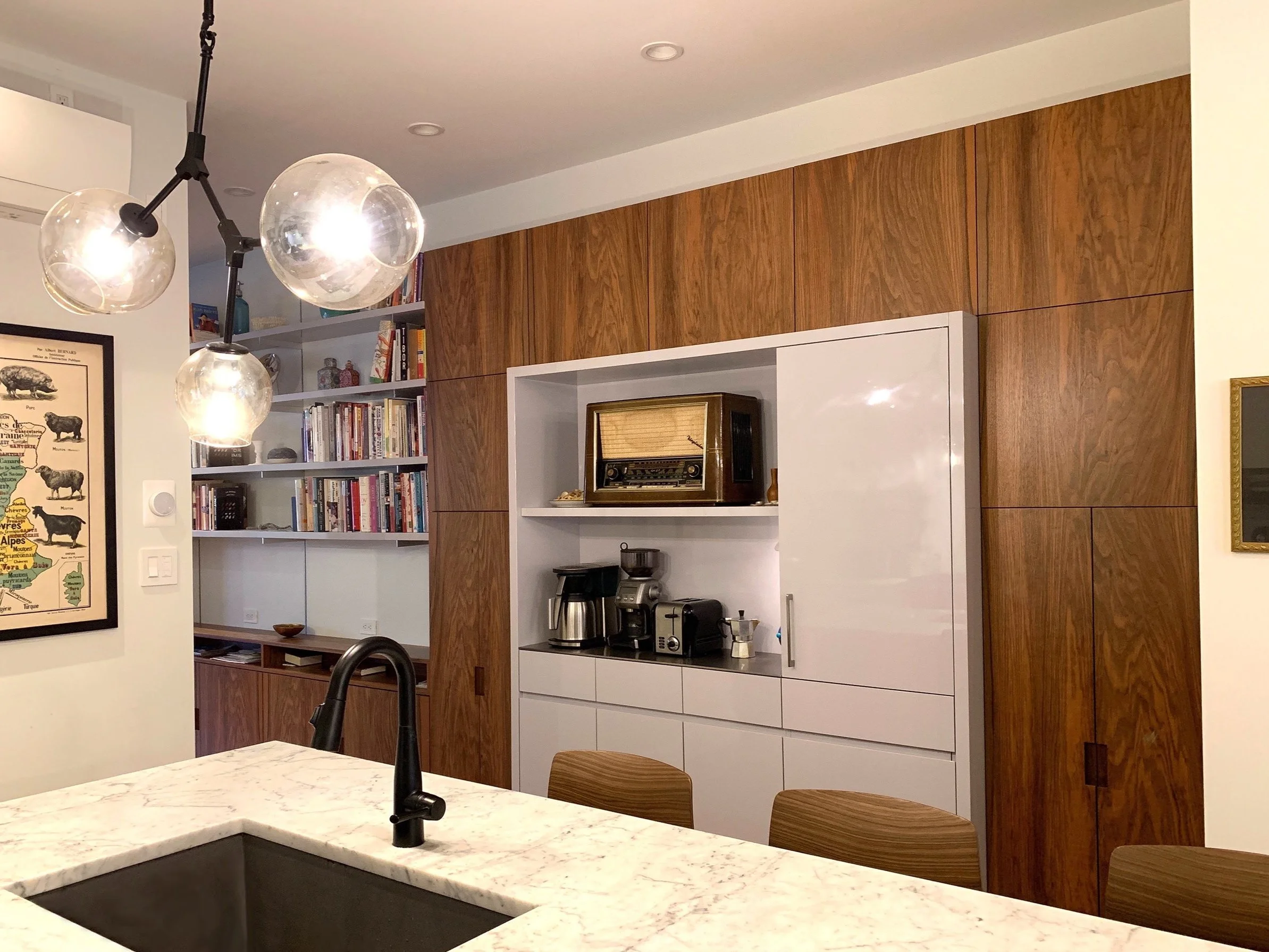 #marblecountertop #walnutStools