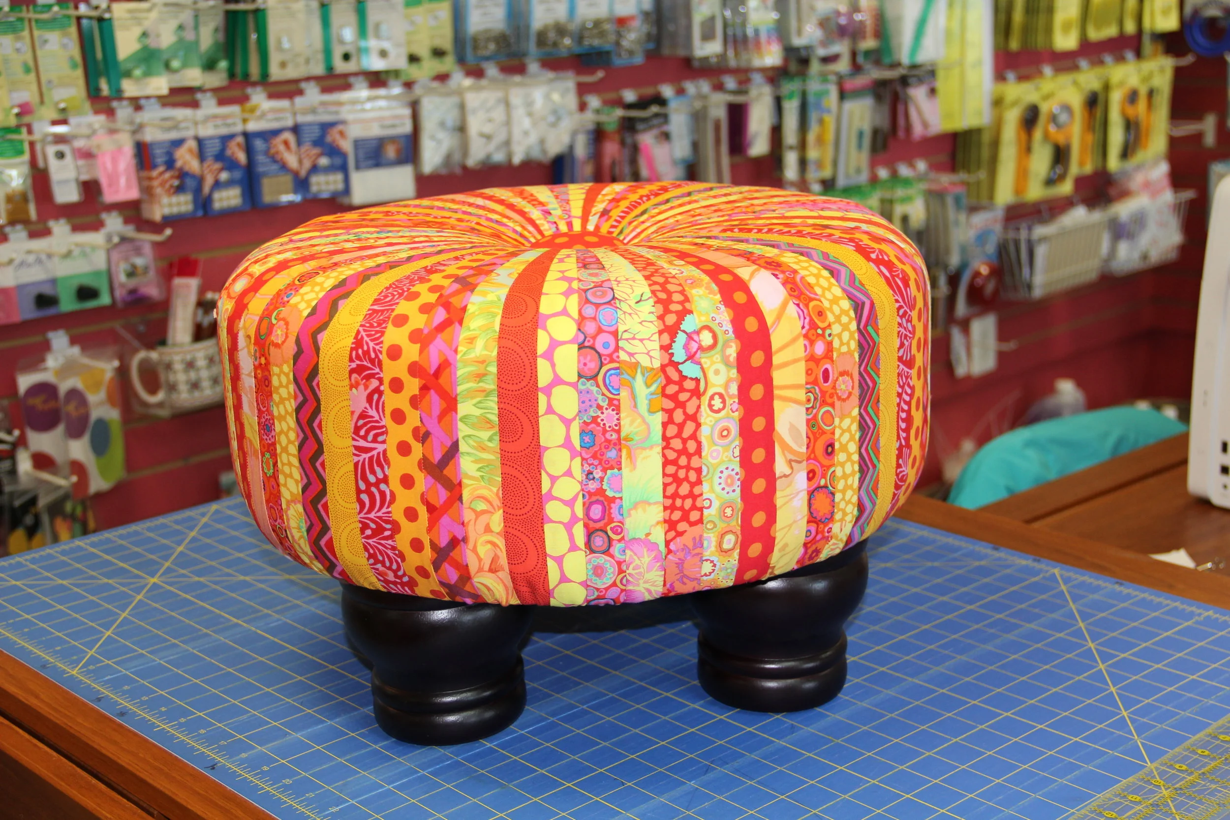 18" Round Tuffet class at The Round Bobbin
