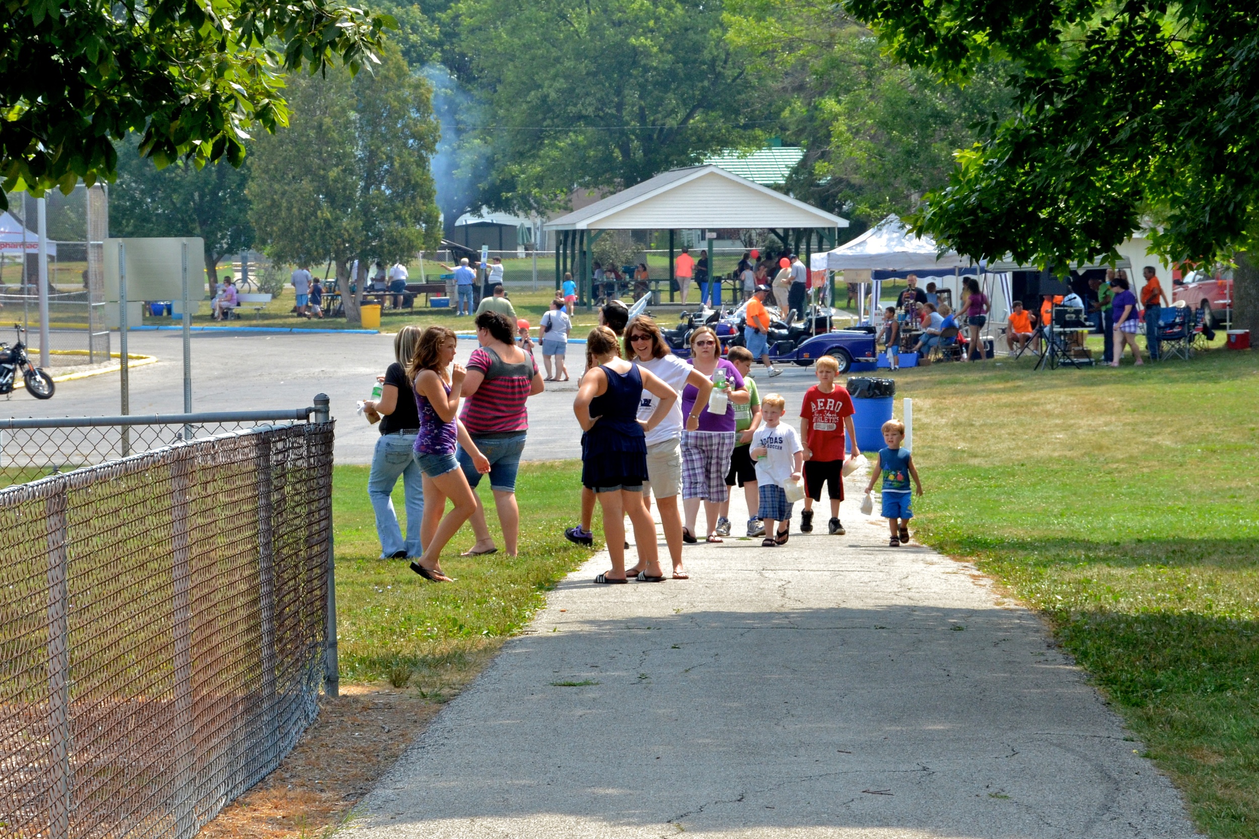 Art in the Park and Garden 90411.jpg