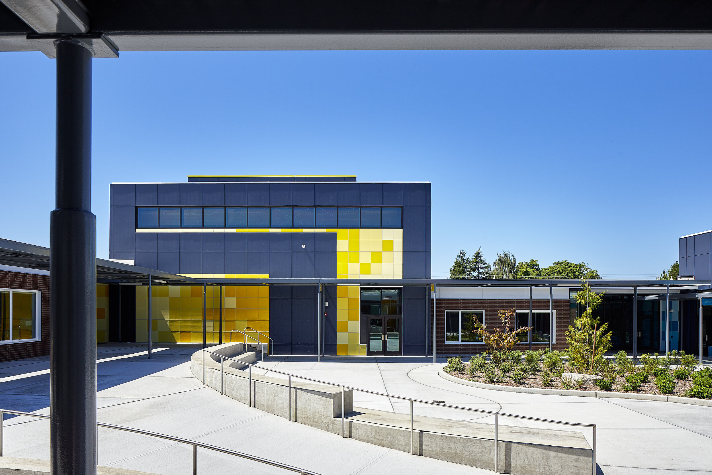 Grant Center for the Expressive Arts - Korsmo Construction / McGranahan Architects