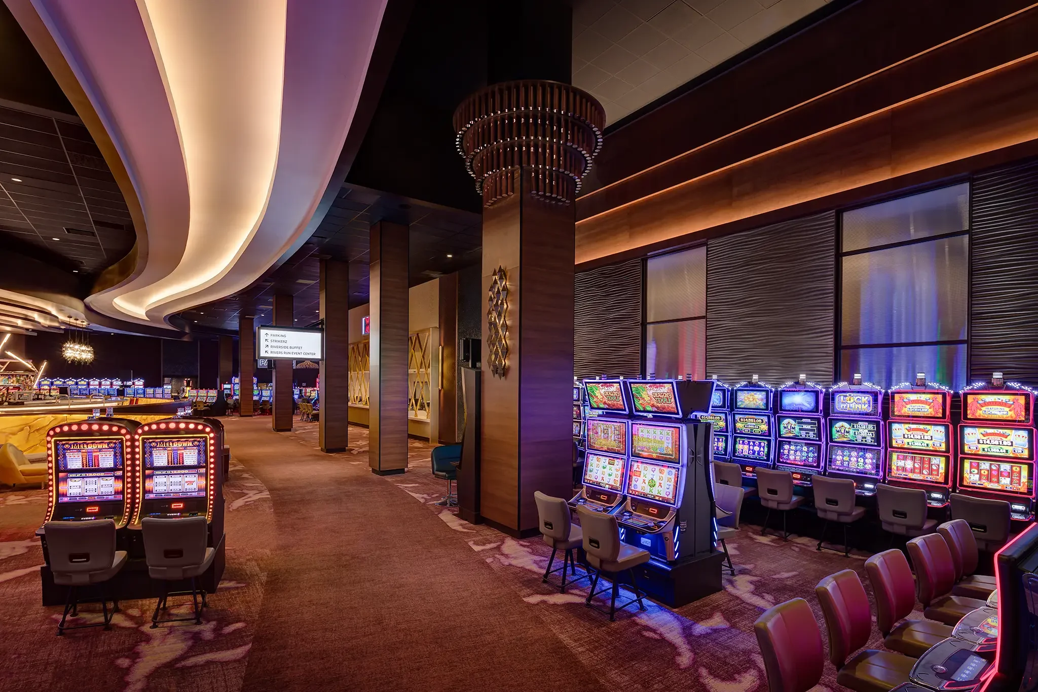 Architectural view of the casino floor pathway and columns at Angel of the Winds Casino, Arlington, WA, designed by Cuningham Architects.