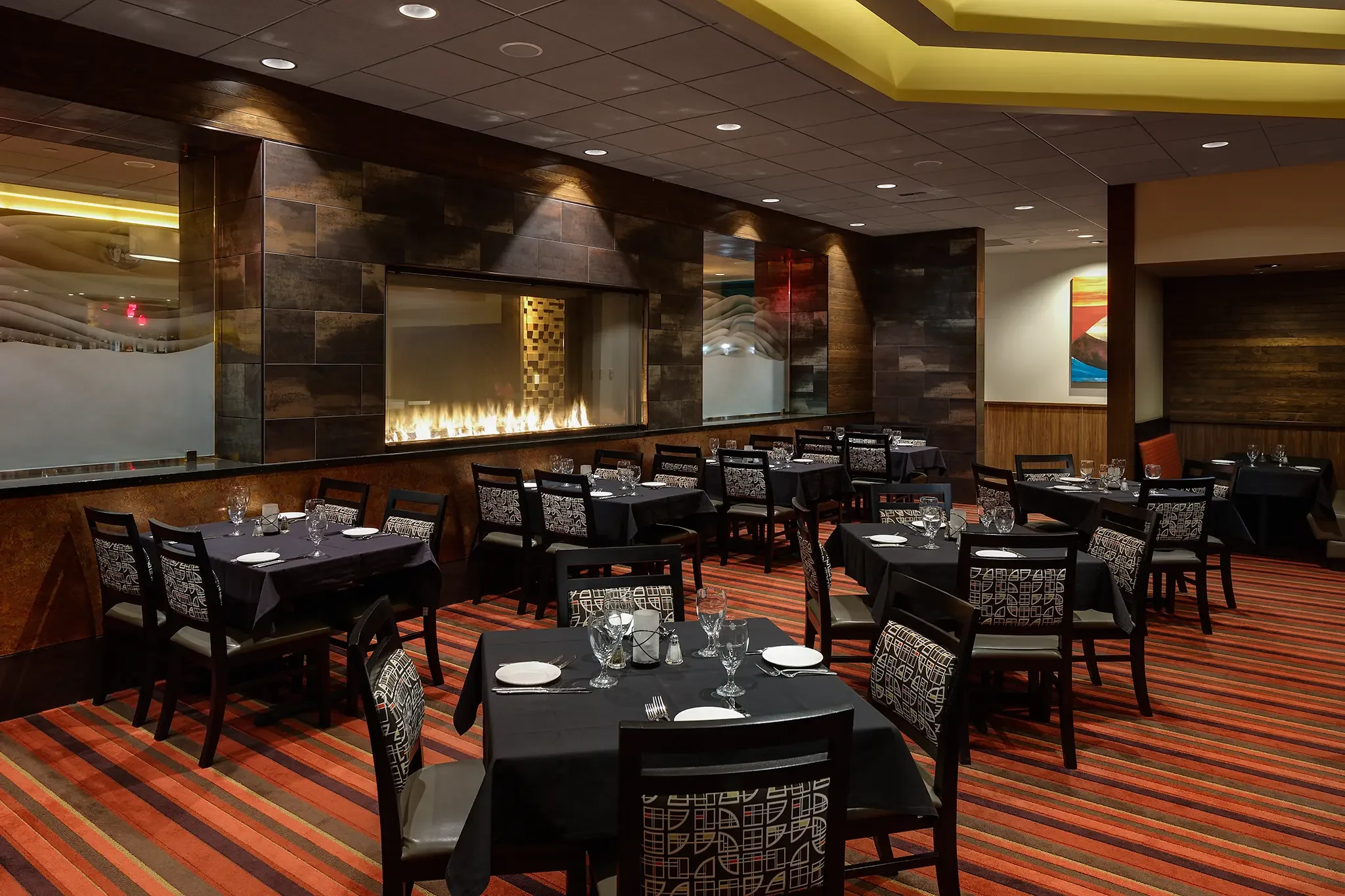 Architectural photograph of the River Water Bar & Grille inside the Nisqually Red Wind Casino, designed by KMB Architects in Olympia, Washington.