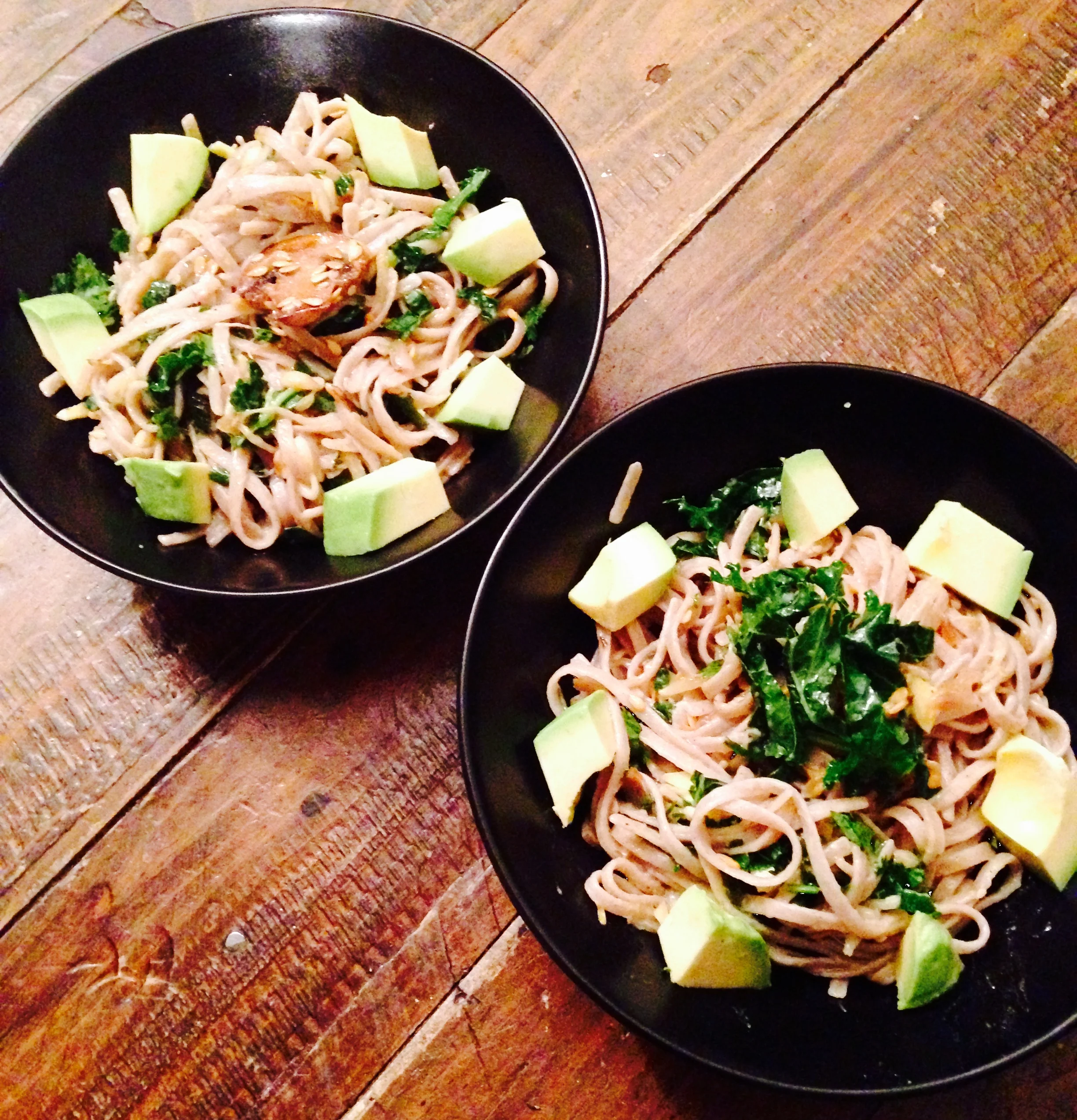 Soba Noodles with mushrooms, kale and avocado