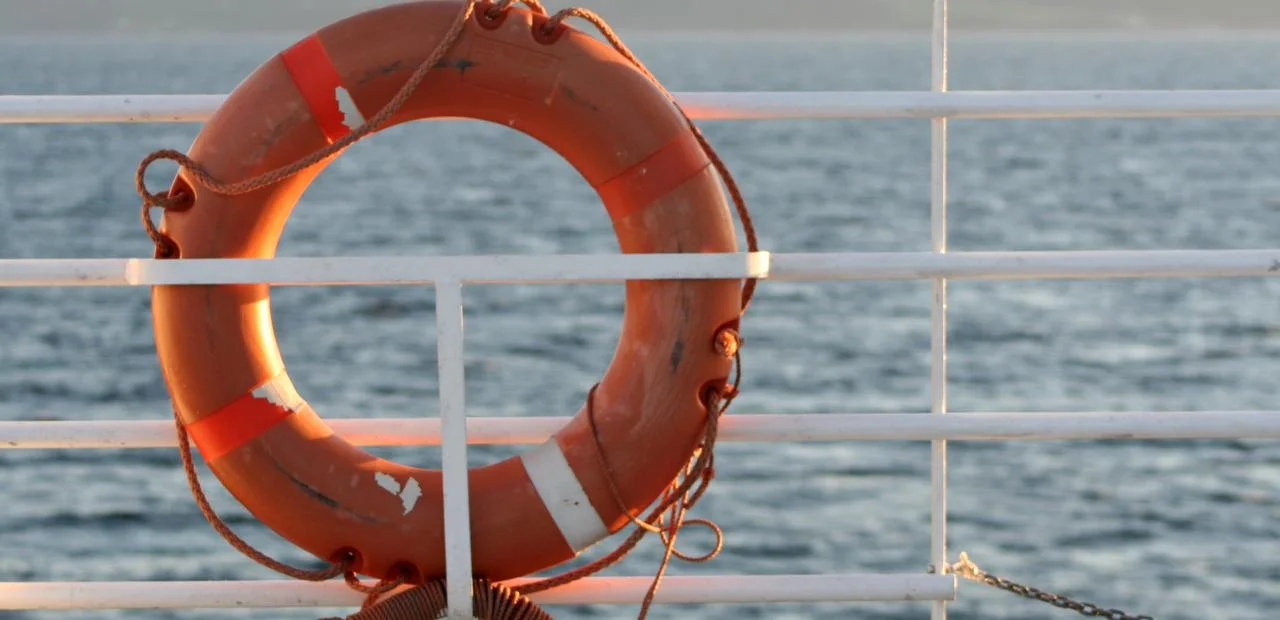 Here's how much money you should save in an emergency fund so you don't end up broke AF