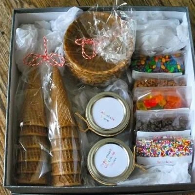 Use labeled mason jars to hold toppings.
