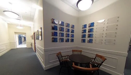 Just gave Southwick hall's regal vibe a cozy makeover! Students are going to love sharing this spot. The acoustic wood and custom cut glass are perfection! @uml_facilities @umasslowell @stacysawyerdesigner @clarusglassboards @akouoacoustics