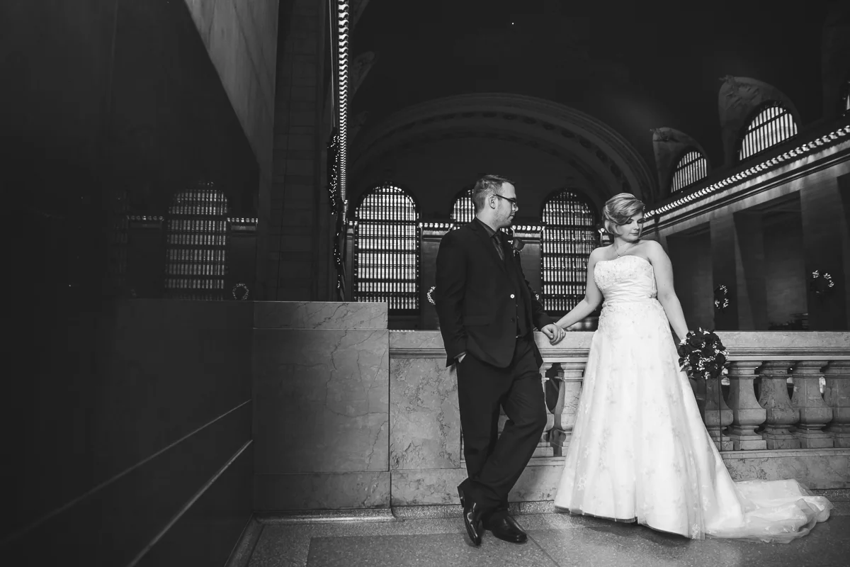 Kara-Adam-New-York-Elopement-Photography-Grand-Central-Bryant-Park-14.jpg