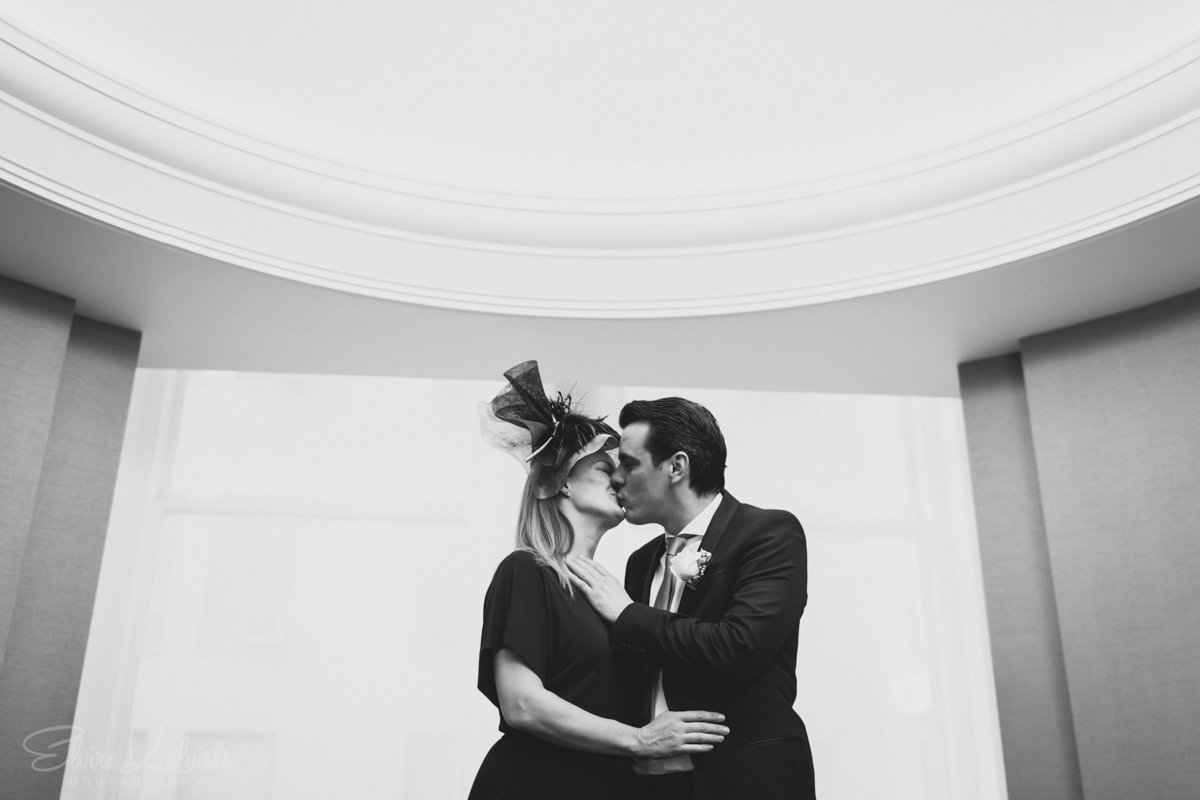 New-York-City-Hall-Elopement-Photography-Spring-Wedding-UK-Couple-In-NYC-7.jpg