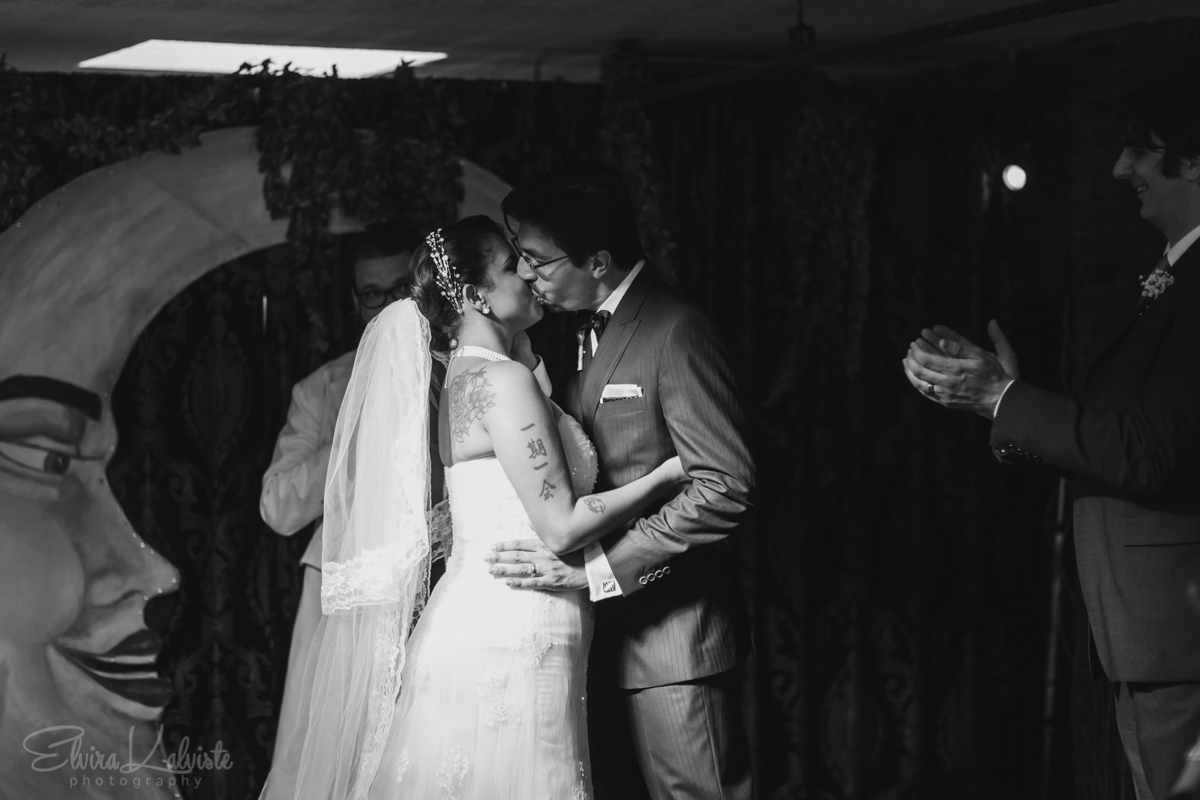 Alternative-Brooklyn-Wedding-Creative-Documentary-Photography-11.jpg