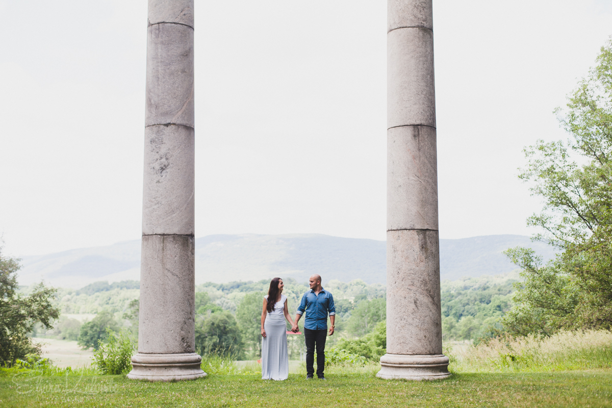 Dia-Beacon-Engagement-Photos-New-York--8.jpg