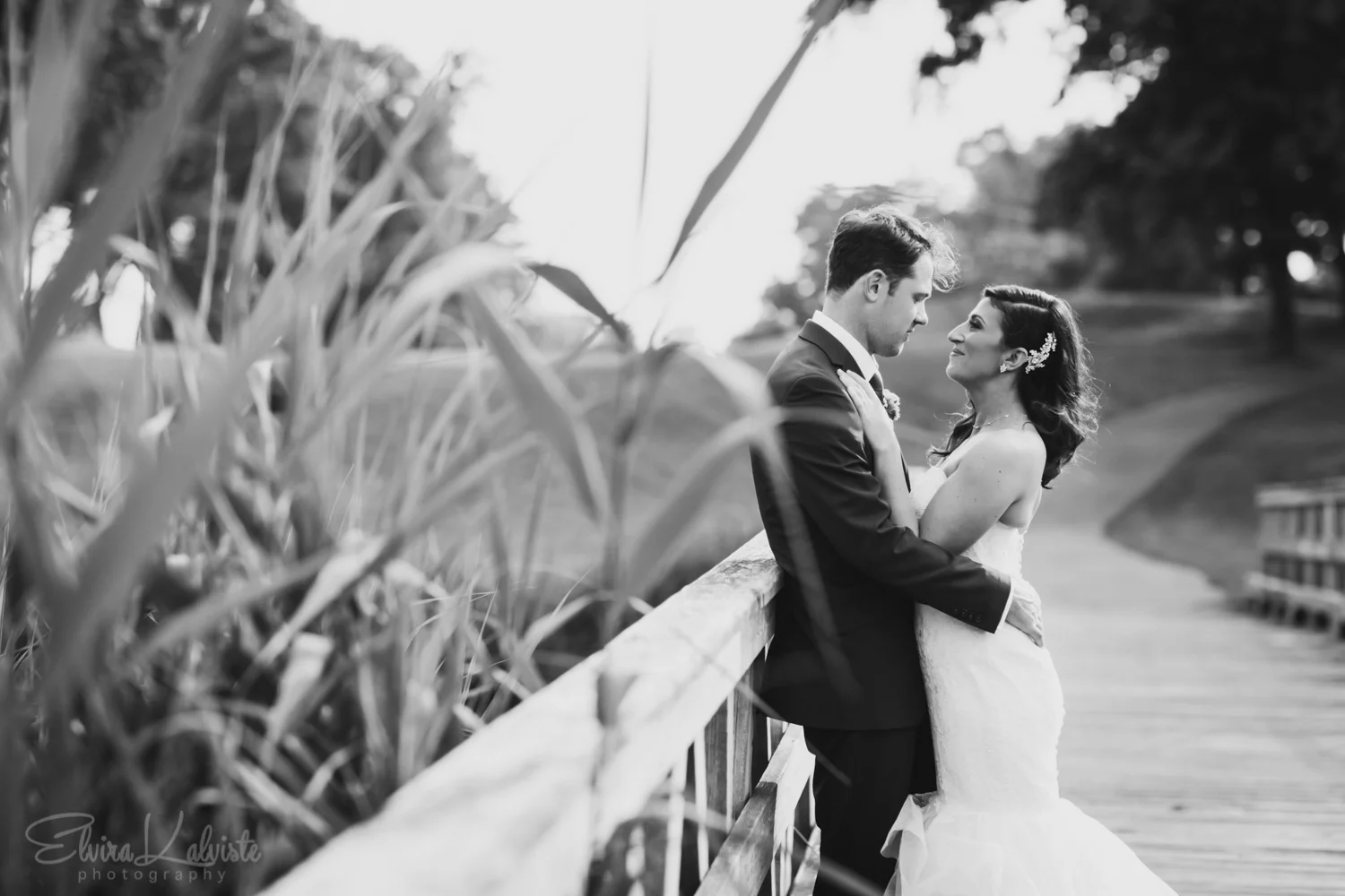 Village-Club-at-Lake-Success-New-York-Documentary-Wedding-Photography-40.jpg