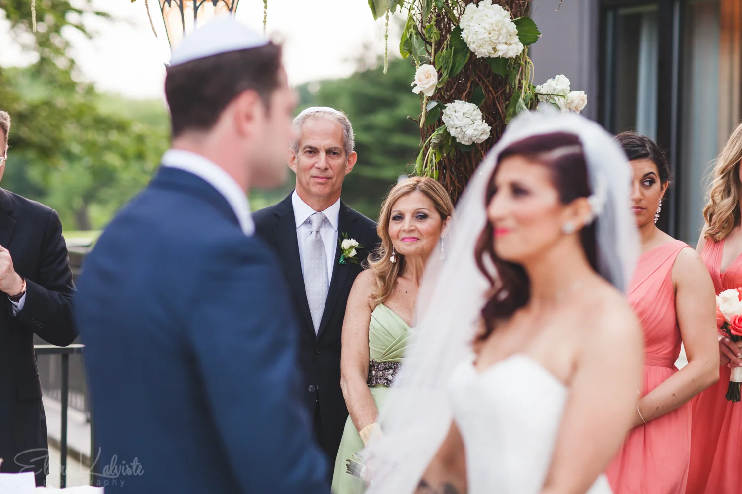 Village-Club-at-Lake-Success-New-York-Documentary-Wedding-Photography-74.jpg