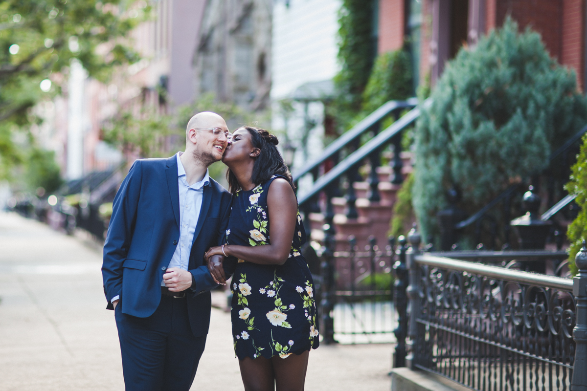 Greenpoint-Sign-Engagement-Photos-Brooklyn-26.jpg