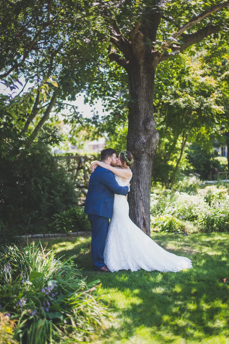 Long-Island-Documentary-Wedding-Photography-Summer-Tent-Wedding-in-New-York-26.jpg