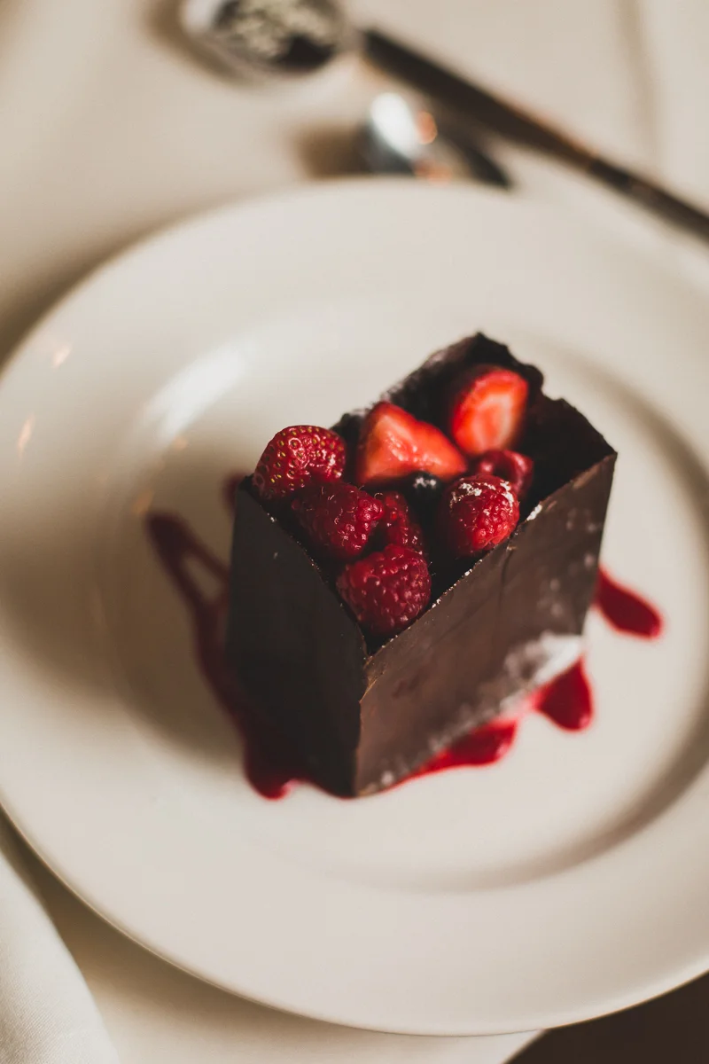 Isabellas-Restaurant-Intimate-Wedding-New-York-City-Documentary-Photography-53.jpg