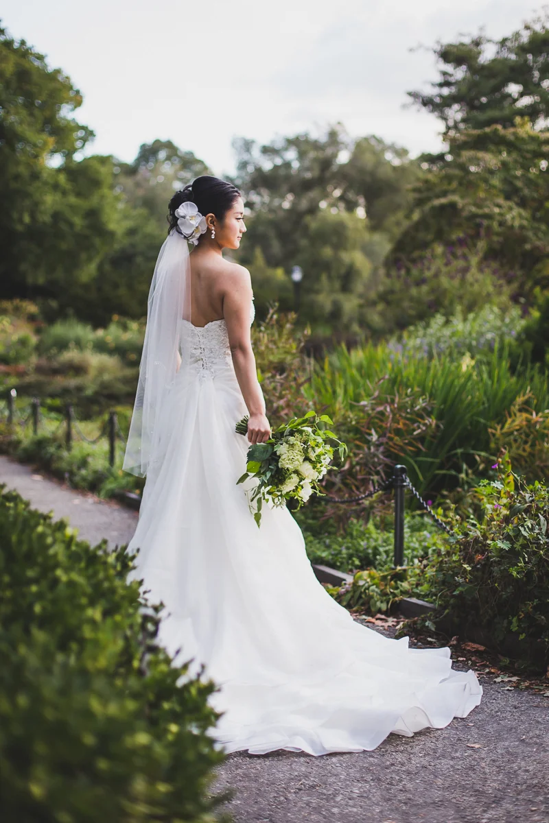 Fort-Tryon-Park-Wedding-Photos-New-York-Documentary-Wedding-Photographer-20.jpg