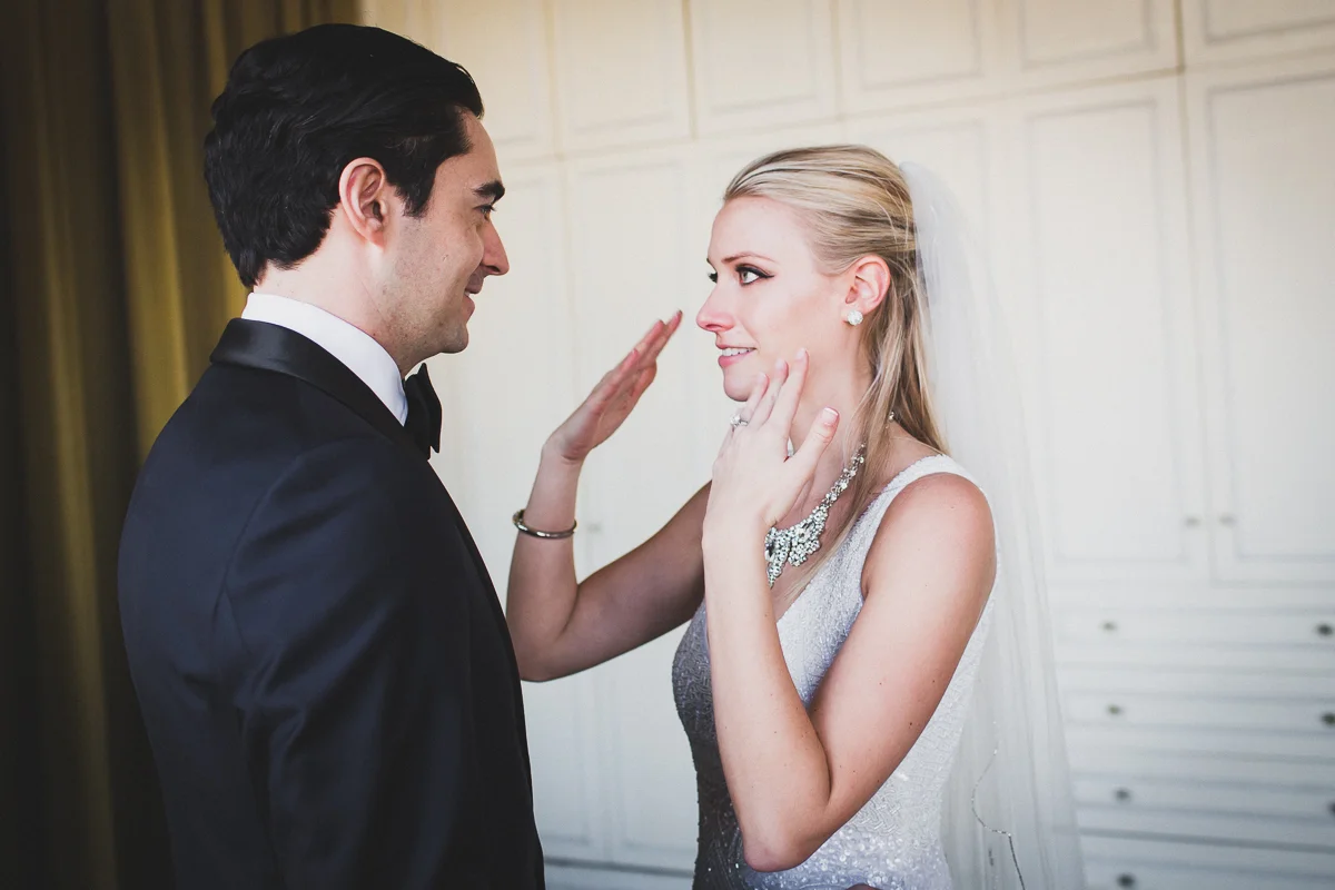 Metropolitan-Building-Documentary-Wedding-Photographer-Elvira-Kalviste-New-York-19.jpg