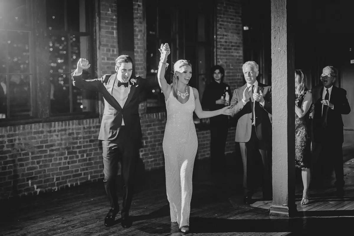 Metropolitan-Building-Documentary-Wedding-Photographer-Elvira-Kalviste-New-York-62.jpg