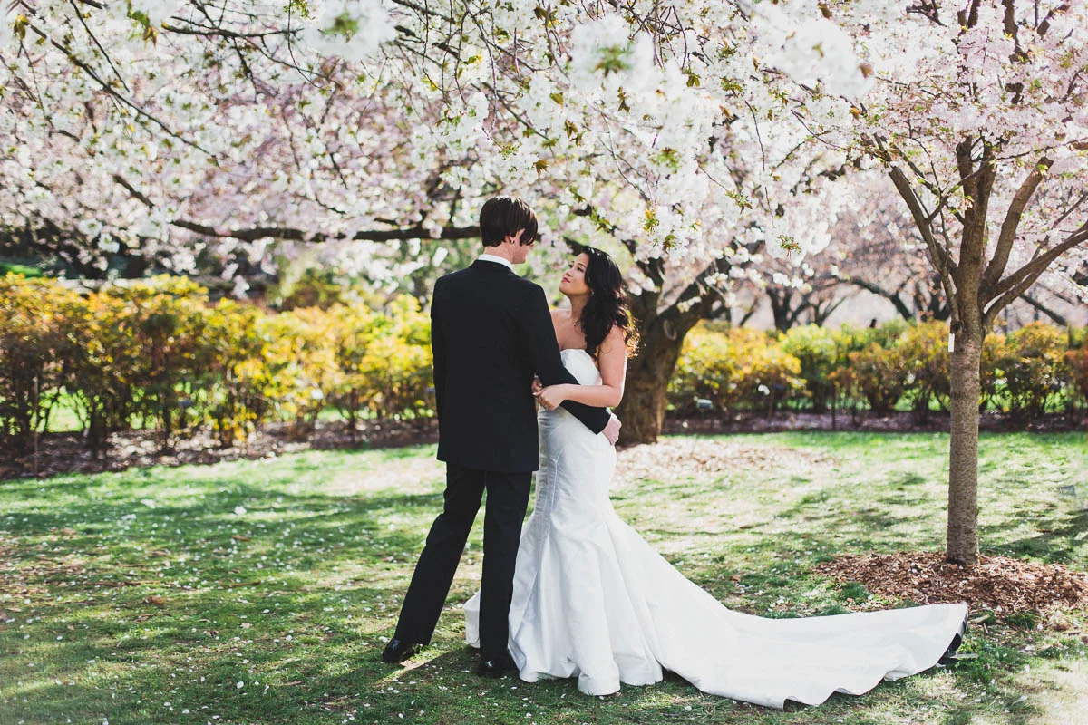 Brooklyn-Botanic-Garden-Palm-House-Spring-Wedding-Brooklyn-Documentary-Wedding-Photographer-New-York-34.jpg