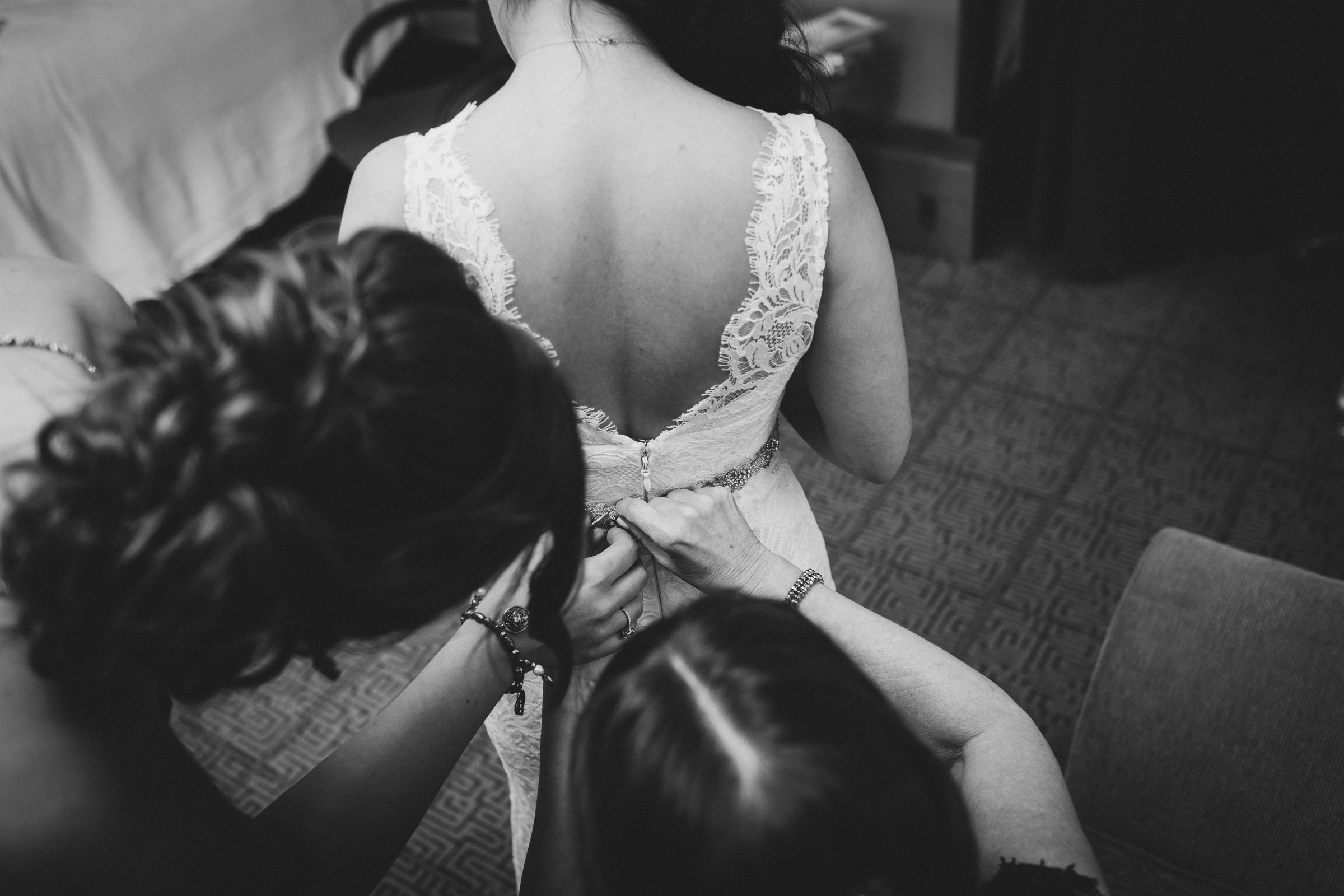 Martha-Clara-Vineyard-Long-Island-Documentary-Wedding-Photographer-11.jpg