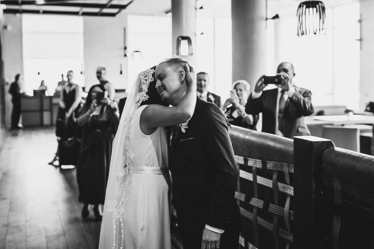 Freemans-Restaurant-Hotel-Indigo-Intimate-Wedding-New-York-Documentary-Wedding-Photography-6.jpg