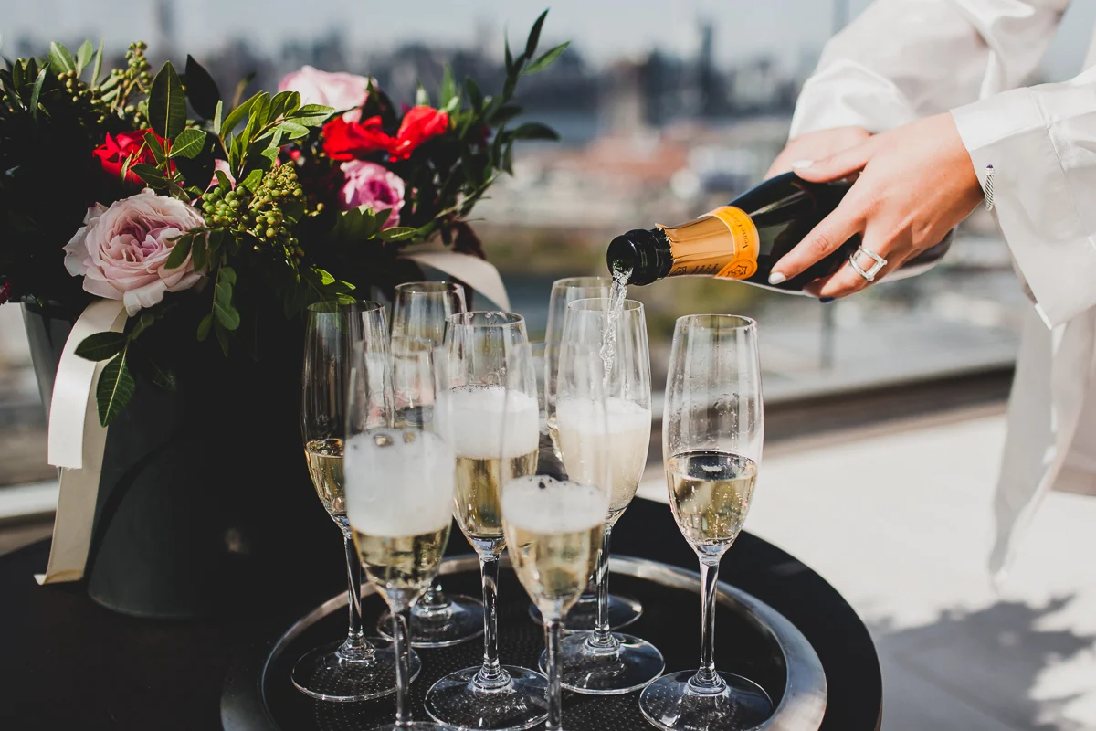 My-Moon-Restaurant-Brooklyn-New-York-Documentary-Wedding-Photographer-The-William-Vale-Hotel-Elvira-Kalviste-Photography-8.jpg