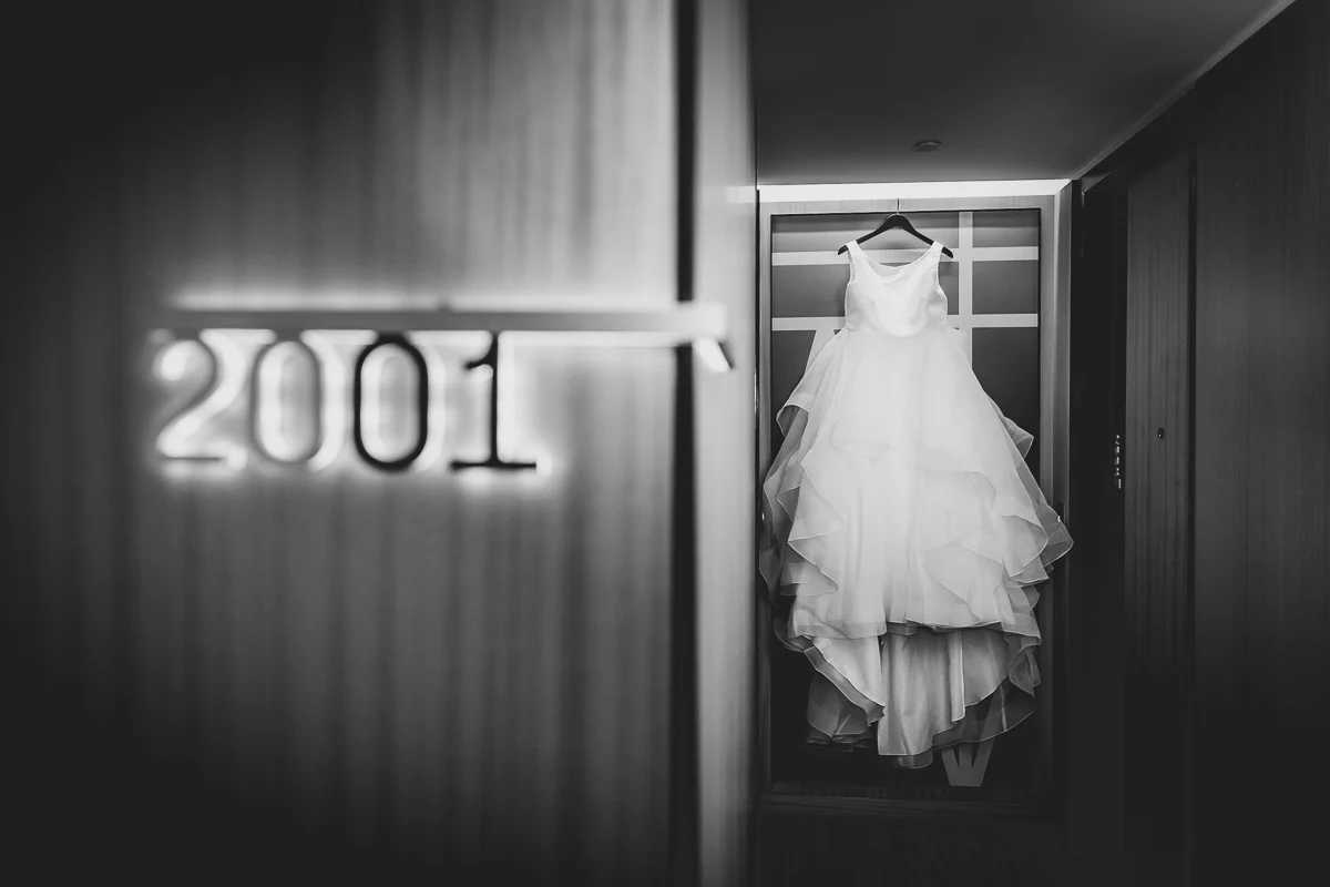 t.b.d-brooklyn-bar-mccarren-park-ceremony-laid-back-documentary-wedding-photographer-mia-chad-2.jpg