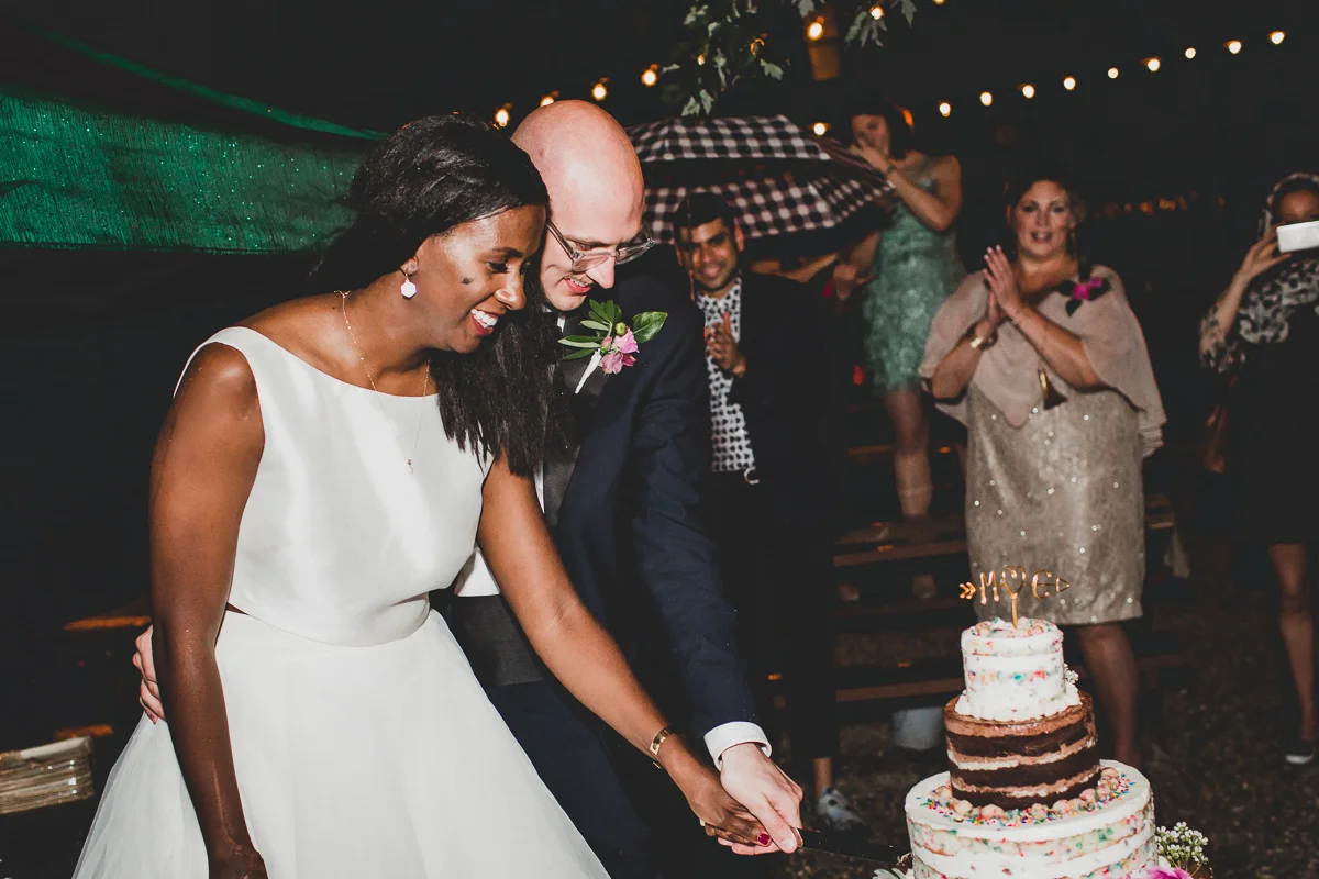 t.b.d-brooklyn-bar-mccarren-park-ceremony-laid-back-documentary-wedding-photographer-mia-chad-81.jpg