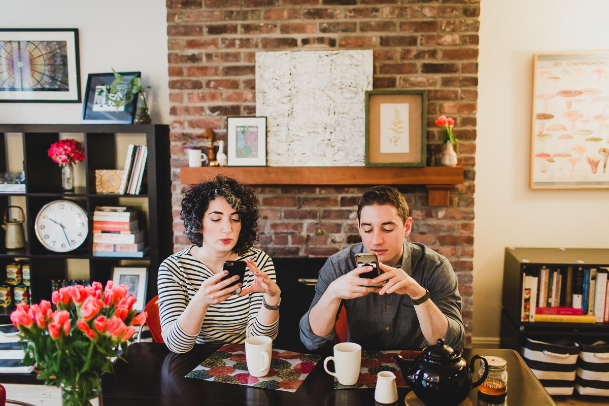 Winter-Snow-Brooklyn-Heights-Lifestyle-Documentary-Engagement-Photos-4.jpg