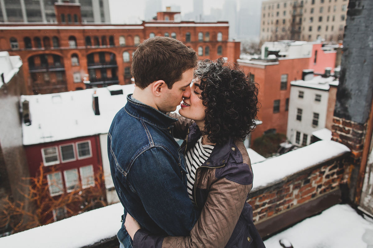 Winter-Snow-Brooklyn-Heights-Lifestyle-Documentary-Engagement-Photos-17.jpg