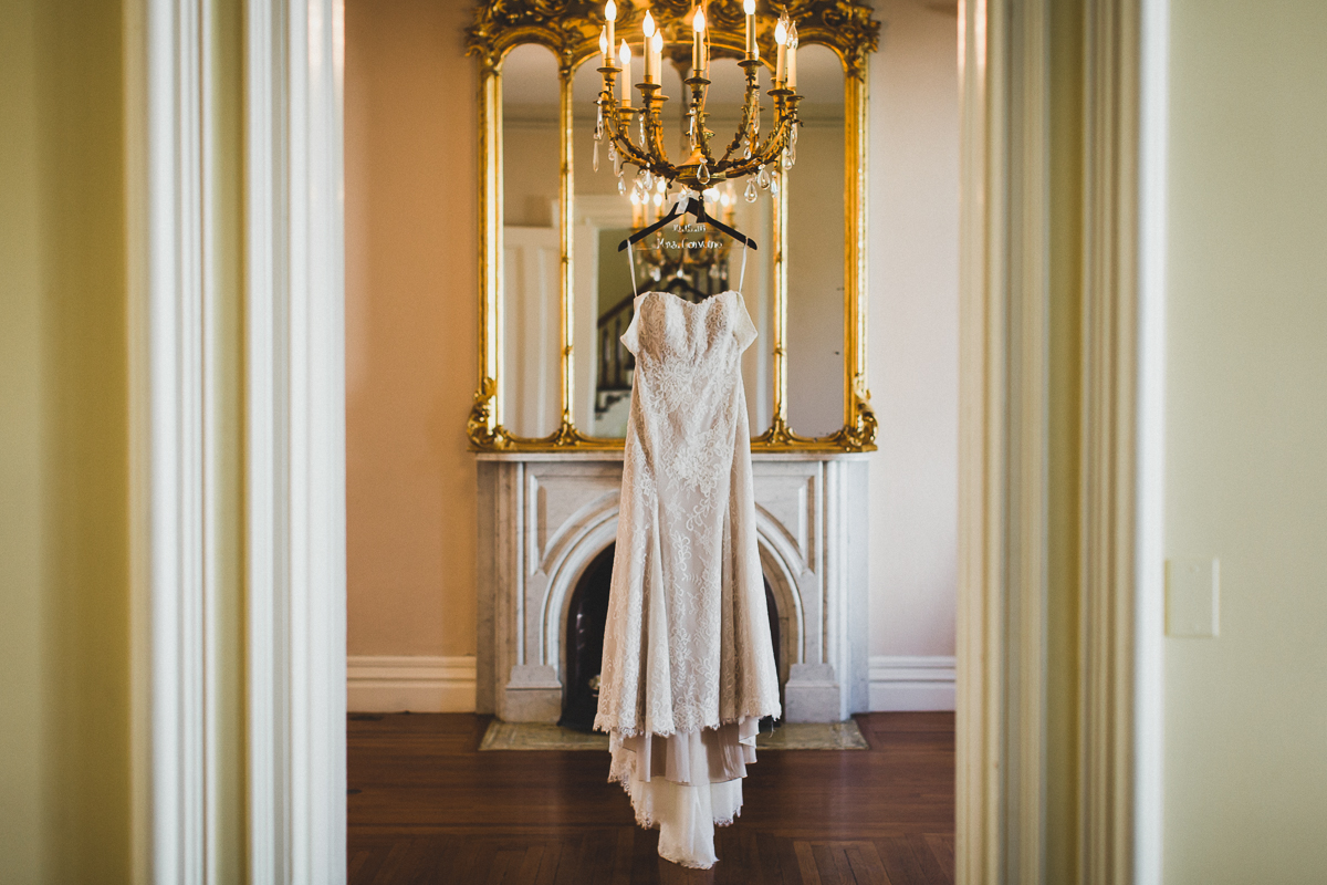 Brecknock-Hall-Greenport-Long-Island-Documentary-Wedding-Photographer-Elvira-Kalviste-1.jpg