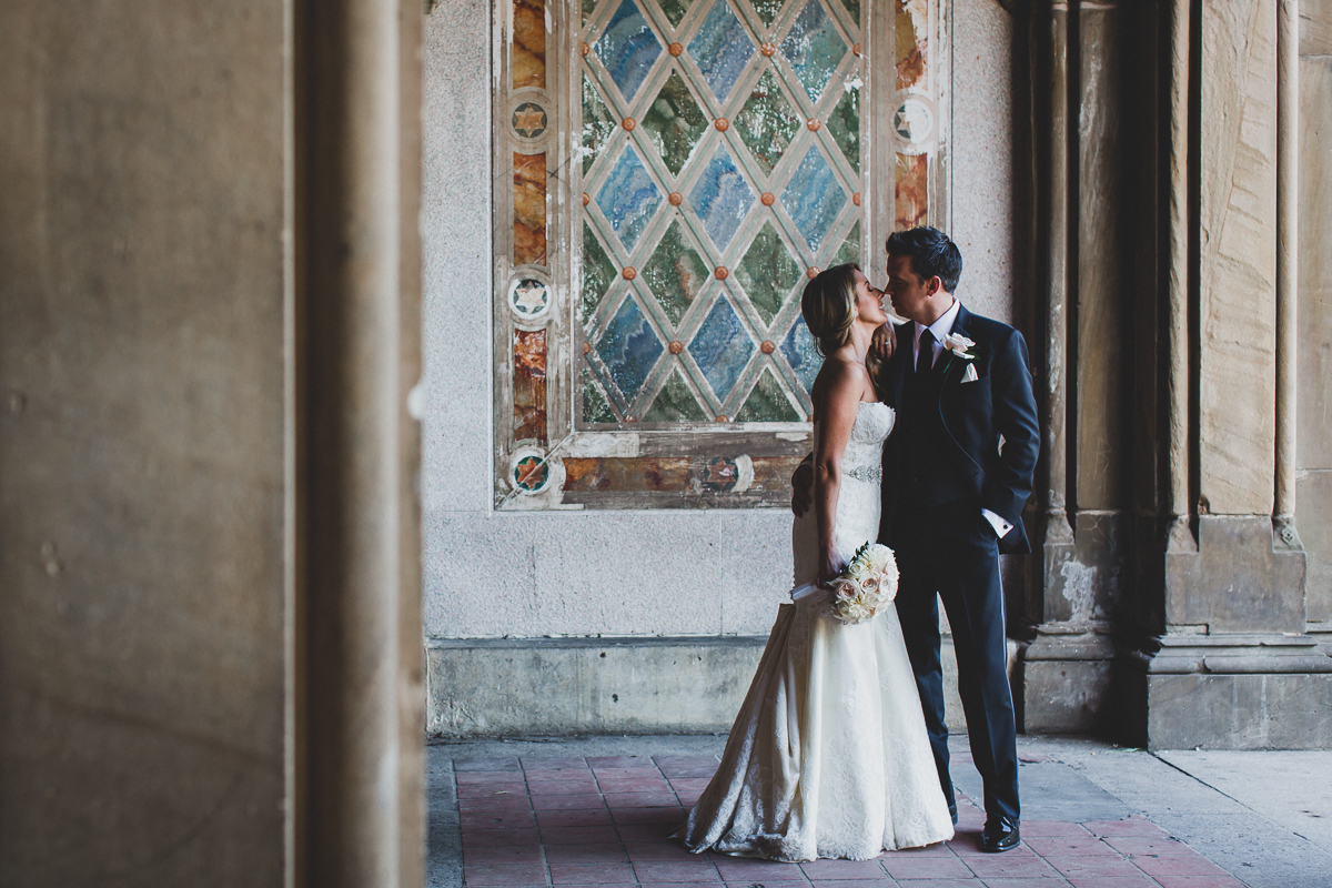 New-York-Central-Park-Loebs-Boat-House-NYC-Documentary-Wedding-Photographer-33.jpg