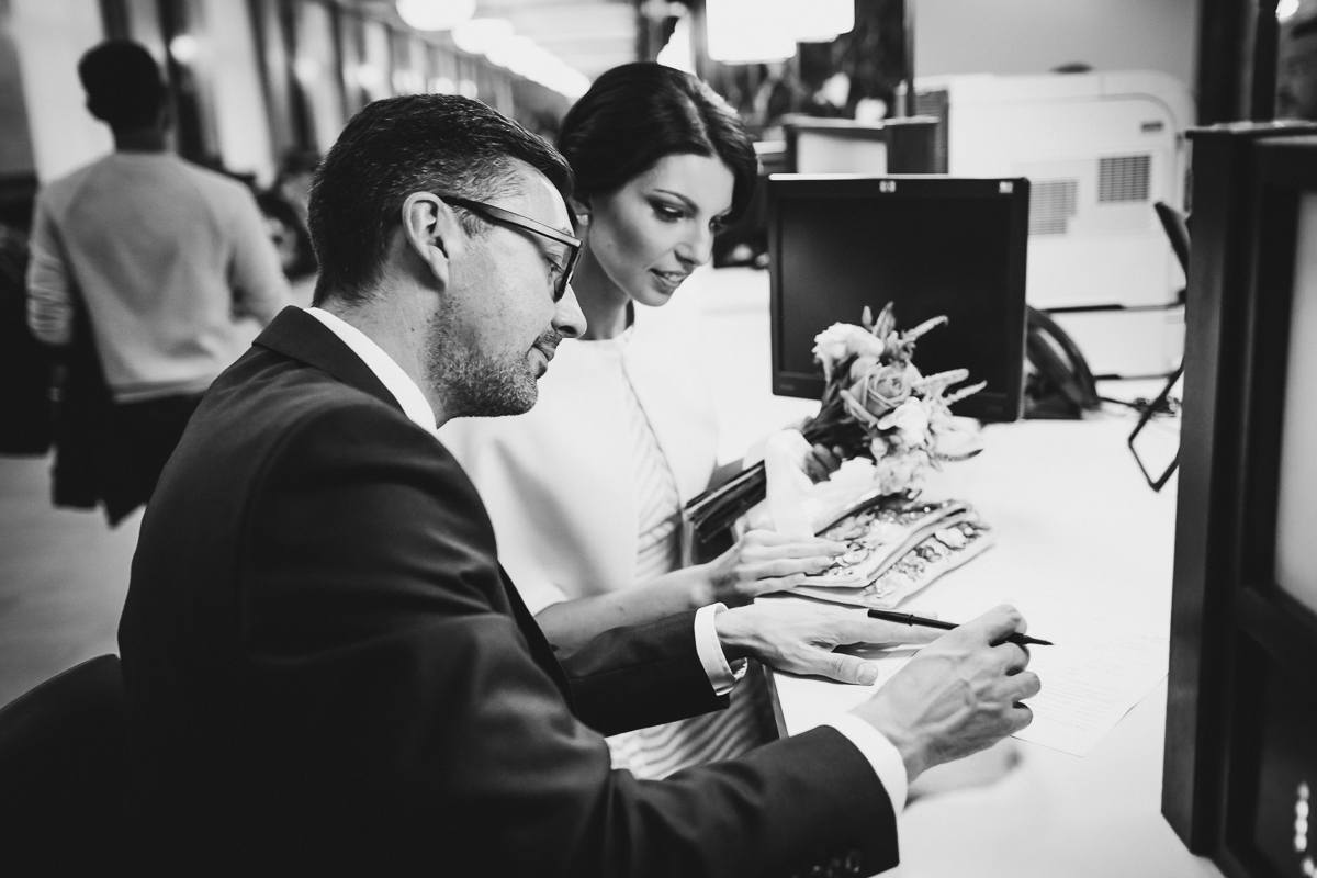 New-York-City-Hall-Elopement-Documentary-Wedding-Photographer-NYC-16.jpg