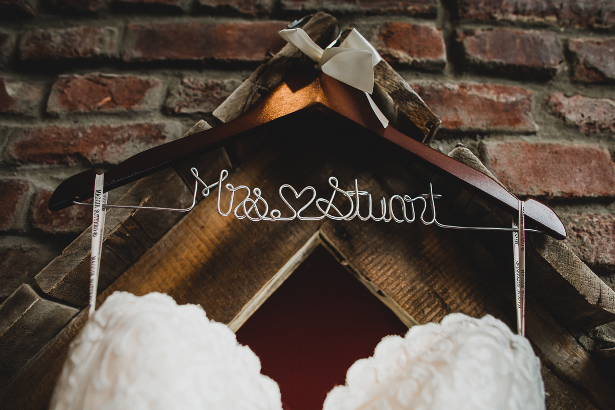Jedediah-Hawkins-Inn-Documentary-Wedding-Photographer-Long-Island-2.jpg